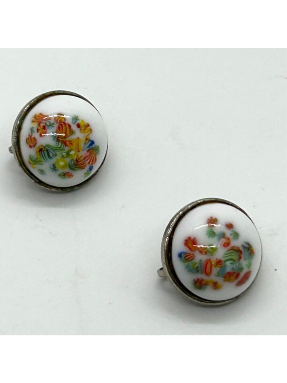 Vintage Hand Painted Porcelain Clip-On Earrings Floral Motif 3/4" Silver-tone - Picture 4 of 10